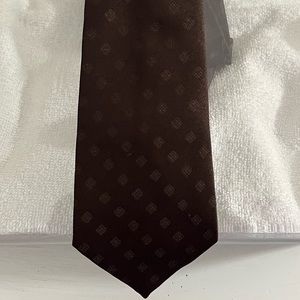 New condition mens vintage Chauncey Park brown textured tie.